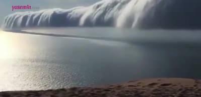 Eşsiz doğal g&uuml;zellik! Rulo bulutlar g&ouml;renleri b&uuml;y&uuml;ledi