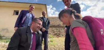Her şey k&uuml;&ccedil;&uuml;k Zilan okusun diye...Onun i&ccedil;in okul a&ccedil;ıldı, &ouml;ğretmen g&ouml;revlendirildi! 