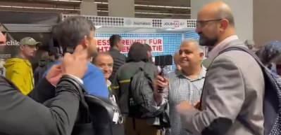 Almanya'da FET&Ouml;'c&uuml;lerden T&uuml;rk gazeteciye saldırı