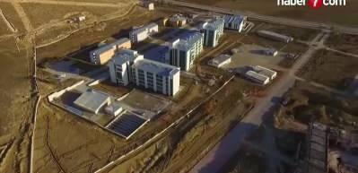 Bakan Kasapoğlu'ndan gen&ccedil;leri ilgilendiren 'yurt' a&ccedil;ıklaması!