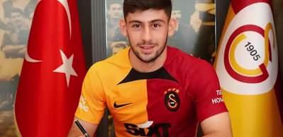 Galatasaray'ın yeni transferi Yusuf ayrılmak istiyor...