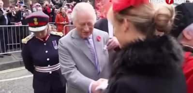 İngiltere'de Kral Charles'a yumurtalı saldırı!