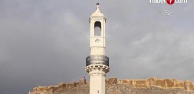 Bayburt'ta restorasyonu tamamlanan Saat Kulesi t&ouml;renle a&ccedil;ıldı!