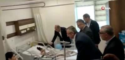 Saldırıdan yaralı olarak kurtulan minik Almeda plastik cerrahi b&ouml;l&uuml;m&uuml;nde...