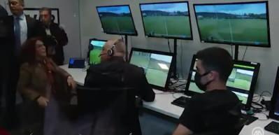T&uuml;rk futbolunda devrim gibi karar! Var'a yabancı hakemler geliyor...