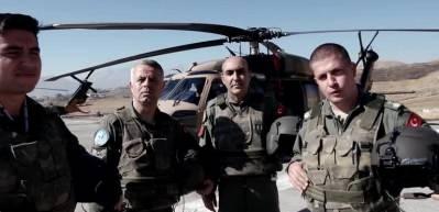 MSB Helikopter pilotlarının g&ouml;r&uuml;nt&uuml;lerini paylaştı! Her dağın zirvesi Mehmet&ccedil;ik...