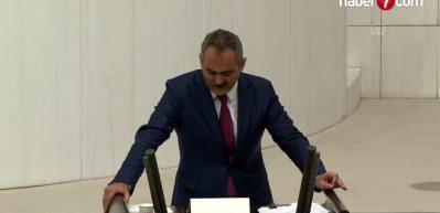Bakan Mahmut &Ouml;zer a&ccedil;ıkladı: MEB'den &ouml;ğrencilere destek!