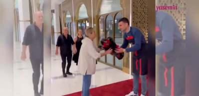 Fatih Terim CZN Burak'ı ziyaret etti! Saygısı gözlerden kaçmadı...