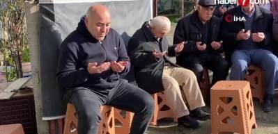 Oğlu i&ccedil;in 145 g&uuml;n arabada yaşamıştı, acı haber geldi!