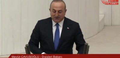Sosyal medyada g&uuml;ndem oldu! Bakan &Ccedil;avuşoğlu "B&uuml;t&ccedil;emiz bittiğinde sayın bakanımızın g&ouml;zlerine bakıyoruz"