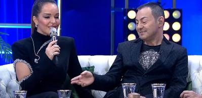 Serdar Ortaç kendi şarkısını unuttu! Herkesi güldürdü...