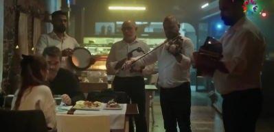 Çöp Adam dizisinde Elçin Sangu rüzgarı esti! İzleyiciyi mest etti