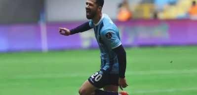 Emre Akbaba Adana Demirspor'u sırtladı...
