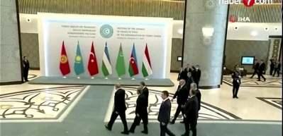 "T&uuml;rk postundaki kurt!" Haberi "Rusya'ya bir meydan okuma" diye servis ettiler