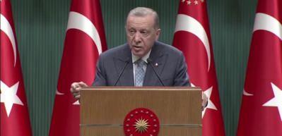 Başkan Erdoğan'dan EYT a&ccedil;ıklaması: Emekli olduktan sonra &ccedil;alışanlara b&uuml;y&uuml;k kolaylık