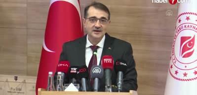 Bakan D&ouml;nmez'den bor a&ccedil;ıklaması: Kendi rekorunu kırdı