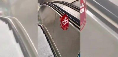 Yürüyen merdivenlerde oynanan tehlikeli oyun yürekleri ağza getirdi!