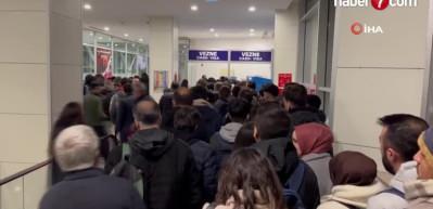 Zam &ouml;ncesi Sarp G&uuml;mr&uuml;k Kapısı'na akın ettiler