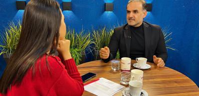 Radyo programcısı Umut Öztürk Yasemin.com mikrofonuna konuştu! İzleyicilere tavsiyelerde bulunan Öztürk...