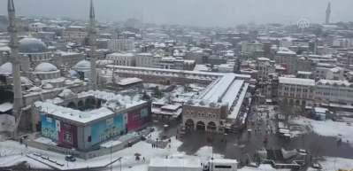 İstanbul'a kar geliyor! Meteoroloji uzmanı tarih verdi