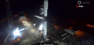 SpaceX rakibini uzaya fırlattı