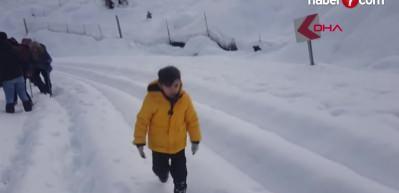 Antalya'da kar kalınlığı 115 santime ulaştı!
