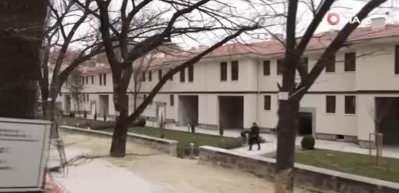 Bakan Kurum Sara&ccedil;oğlu Mahallesi yenileme alanında incelemelerde bulundu