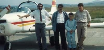 Sel&ccedil;uk Bayraktar&rsquo;ın ilk u&ccedil;uş hikayesini Pilot T&uuml;rker anlattı