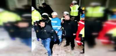 142. saatte kurtarıldı! İlk isteği &ccedil;ay oldu