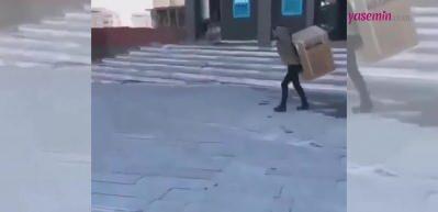 Deprem sonrası yağmalama devam ediyor! Türk bayrağı astığı aracıyla...