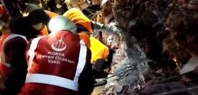 Alperen Ocakları Eğitim, K&uuml;lt&uuml;r ve Dayanışma Vakfı Genel Başkanı Bağcı'dan deprem yardımlarına ilişkin a&ccedil;ıklama