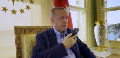 Başkan Erdoğan mucizenin başrol&uuml; Aleyna ile g&ouml;r&uuml;şt&uuml;