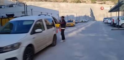 Deprem sonrası ka&ccedil;amaya &ccedil;alışan m&uuml;hendis ve m&uuml;teahhitler kıskıvrak yakalandı