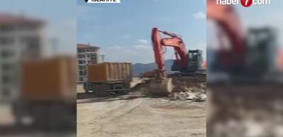 'Takoz odası' yine devrede: Deprem b&ouml;lgesinde binalar hemen yapılmasın!