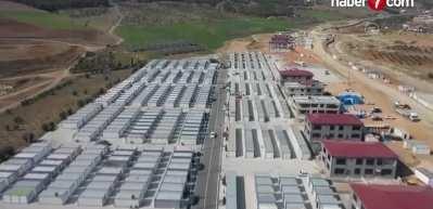 Katar'dan konteyner taşıyan iki gemi daha Hatay'a ulaştı...