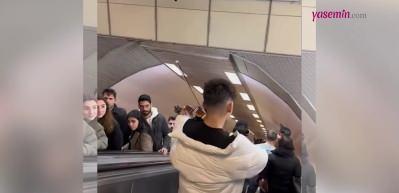 O görüntüler sosyal medyayı ikiye böldü! Yürüyen merdivende keman çalan...