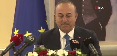  Bakan &Ccedil;avuşoğlu, sanat&ccedil;ı Karsu&rsquo;yu unutmadı