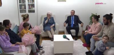Cumhurbaşkanı Recep Tayyip Erdoğan ve eşi Emine Erdoğan'dan depremzedelere ziyaret!