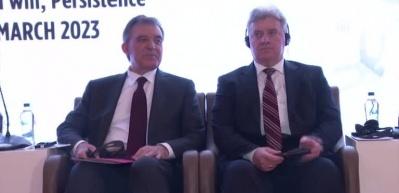 Abdullah G&uuml;l'den deprem a&ccedil;ıklaması!