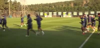 Cehennemden canlı &ccedil;ıktılar! Fenerbah&ccedil;e- Sevilla ma&ccedil;ı Avrupa&rsquo;da manşetlerde...