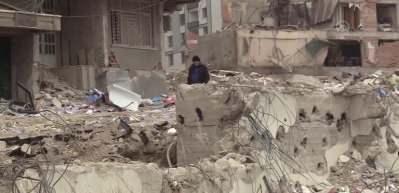 Deprem sonrası evrak n&ouml;beti; "İnsan kurtarır gibi evrak kurtardık"
