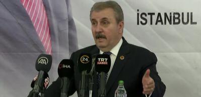 Mustafa Destici "Milleti kandıracağını zannediyor" diyerek Akşener'e tepki g&ouml;sterdi...
