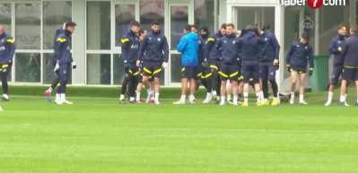 Fenerbah&ccedil;e yarın Sevilla'yı konuk edecek, işte tur ihtimalleri