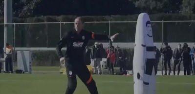 Transferde karşı karşıya geldiler! Galatasaray ve Fenerbah&ccedil;e Pena ile kapışıyor!