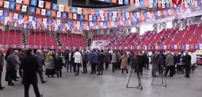 AK Parti'de teşkilat temay&uuml;l yoklaması başladı