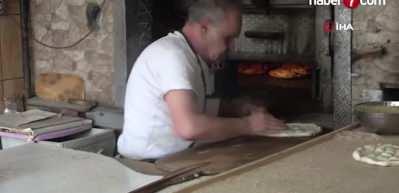 S&uuml;leymanpaşa Belediyesi'nden ucuza Ramazan pidesi