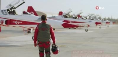 T&uuml;rk Yıldızları&rsquo;ndan anlamlı &ccedil;ağrı! İyi bir pilot ve s&uuml;r&uuml;c&uuml; olmak limitlerini bilmektir...