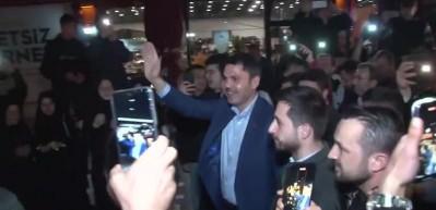 Gen&ccedil;ler istedi Bakan Kurum Cumhurbaşkanı'nı aradı! Gen&ccedil;lere seslendi...