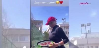 Hülya Avşar'dan tenis show! "Bu güzel havayı kaçıramazdım"