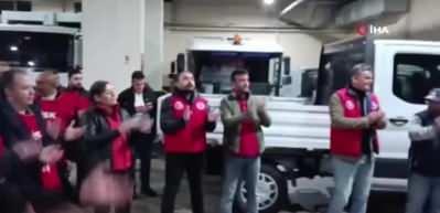 Karşıyaka Belediyesi iş&ccedil;ileri isyanda! Maaşlarını tam alamadılar...